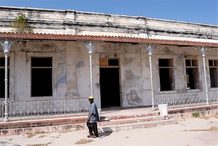 Maison coloniale et scène de rue, vieille ville, Ibo Island, Mozambique, Afrique Photographie de stock - Rights-Managed, Code: 841-05781792