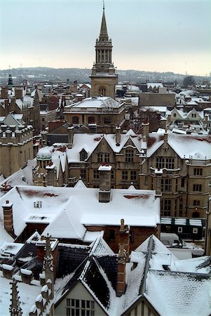 View of Oxford under a coating of snow, from the tower of St. Mary's Church, Oxford, Oxfordshire, England, United Kingdom, Europe Stock Photo - Rights-Managed, Code: 841-05782169