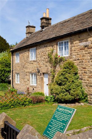 simsearch:841-06616870,k - L'un des vieux chalets de peste dans le village de Eyam qui ont souffert de la peste noire (peste bubonique) entre 1665 et 1666, Derbyshire, Parc National de Peak District, Angleterre, Royaume-Uni, Europe Photographie de stock - Rights-Managed, Code: 841-05782392