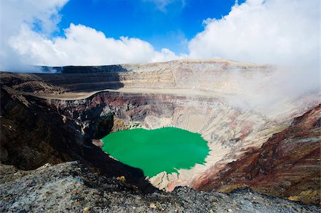 Crater lake of Volcan Santa Ana, 2365m, Parque Nacional Los Volcanes, El Salvador, Central America Stock Photo - Rights-Managed, Code: 841-05782551