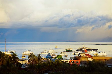 Port de Puerto Ayora, Isla Santa Cruz, aux îles Galapagos, l'UNESCO World Heritage Site, Equateur, Amérique du Sud Photographie de stock - Rights-Managed, Code: 841-05782872