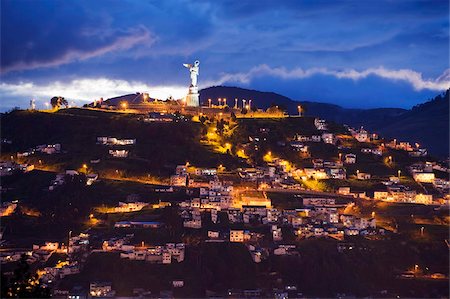 equador - The Virgen de Quito monument on El Panecillo, old town, UNESCO World Heritage Site, Quito, Ecuador, South America Foto de stock - Direito Controlado, Número: 841-05782921