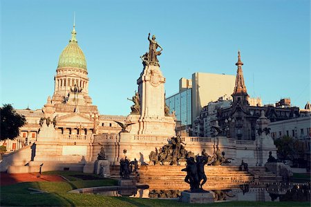 Monumento a los dos Congresos, Palacio del Congreso (Palais des Congrès National), Plaza del Congreso, Buenos Aires, en Argentine, en Amérique du Sud Photographie de stock - Rights-Managed, Code: 841-05782946