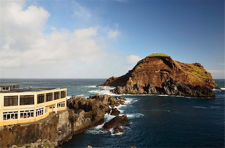 simsearch:841-05783400,k - Coast at Porto Moniz and Ilheu Mole, Madeira, Portugal, Atlantic Ocean, Europe Foto de stock - Con derechos protegidos, Código: 841-05783405