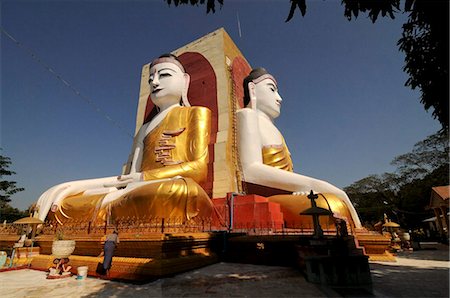 KyaikPun Buddha, Bago, Myanmar, Asia Stock Photo - Rights-Managed, Code: 841-05794807