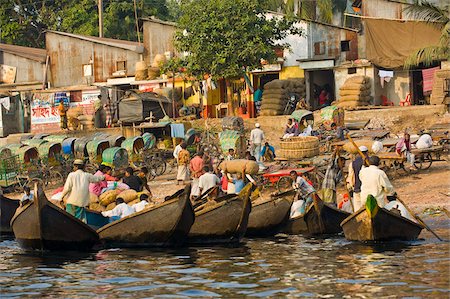 simsearch:841-02712162,k - Rowing boats in the busy harbour of Dhaka, Bangladesh, Asia Fotografie stock - Rights-Managed, Codice: 841-05794835