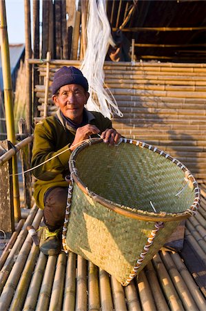 Old man from the Apdavani tribe binding a basket, Ziro, Arunachal Pradesh, Northeast India, India, Asia Stock Photo - Rights-Managed, Code: 841-05794882
