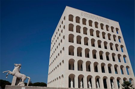 Palazzo della Civiltà Italiana (Colisée carré), quartier de l'EUR, Rome, Lazio, Italie, Europe Photographie de stock - Rights-Managed, Code: 841-05795272