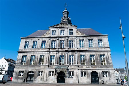 simsearch:841-06445689,k - Town Hall, Marktplatz (Market Place), Maastricht, Limburg, The Netherlands, Europe Foto de stock - Con derechos protegidos, Código: 841-05795407