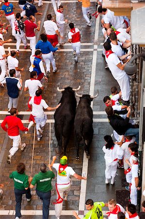 Running of the bulls, San Fermin festival, Pamplona, Navarra (Navarre), Spain, Europe Stock Photo - Rights-Managed, Code: 841-05795443
