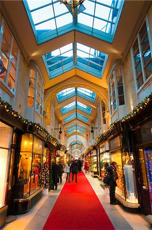 Burlington Arcade à Noël, Piccadilly, Londres, Royaume-Uni, Europe Photographie de stock - Rights-Managed, Code: 841-05795498