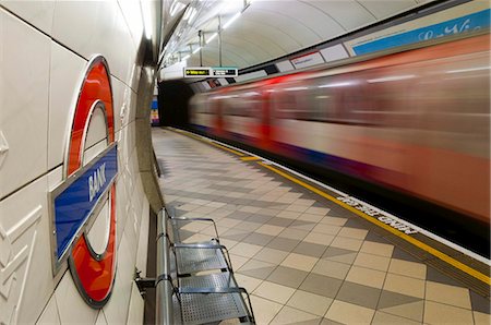 Bank Underground Station Central Line platform, London, England, United Kingdom, Europe Fotografie stock - Rights-Managed, Codice: 841-05795521