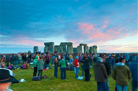 stonehenge - Célébrations du solstice d'été, Stonehenge, patrimoine mondial de l'UNESCO, dans le Wiltshire, Angleterre, Royaume-Uni, Europe Photographie de stock - Rights-Managed, Code: 841-05795643