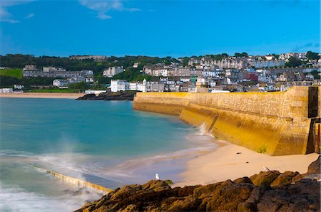 simsearch:841-05795754,k - St. Ives Harbour wall, Cornwall, England, United Kingdom, Europe Foto de stock - Direito Controlado, Número: 841-05795754