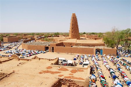 simsearch:841-02918718,k - The Great Mosque built of mud, founded in the 16th century, Agadez, Niger, West Africa, Africa Foto de stock - Con derechos protegidos, Código: 841-05796684