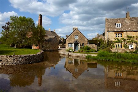 A summer day at the Cotswolld village of Lower Slaughter, Gloucestershire, The Cotswolds, England, United Kingdom, Europe Stock Photo - Rights-Managed, Code: 841-05796872