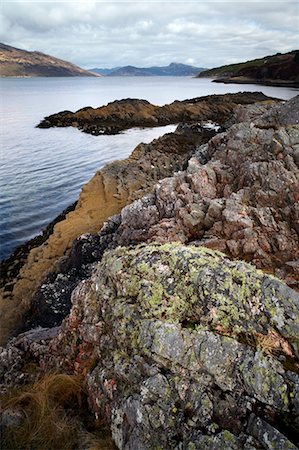 sound of sleat - Une vue sur le Sound of Sleat avec l'île de Skye sur la gauche de la photo prise sur les îles Sandaig, Lochalsh, Ecosse, Royaume-Uni, Europe Photographie de stock - Rights-Managed, Code: 841-05796977