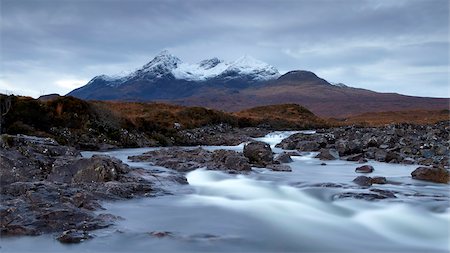 A November morning view of the Black Cuillin mountain Sgurr nan Gillean, Glen Sligachan, Isle of Skye, Scotland, United Kingdom, Europe Foto de stock - Con derechos protegidos, Código: 841-05796980