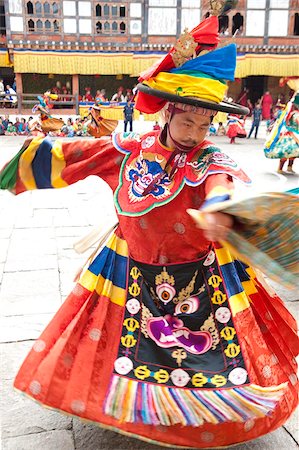 Monks performing traditional Black Hat dance at the Wangdue Phodrang Tsechu, Wangdue Phodrang Dzong, Wangdue Phodrang (Wangdi), Bhutan, Asia Stock Photo - Rights-Managed, Code: 841-05845842