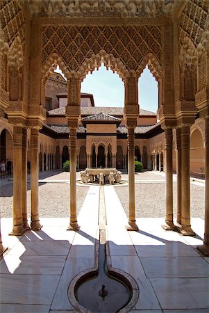 patio interno - Alhambra, UNESCO World Heritage Site, Granada, Andalusia, Spain, Europe Foto de stock - Con derechos protegidos, Código: 841-05846027