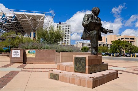 Maire Harry E. Kinney statue Civic Plaza, Albuquerque, Nouveau-Mexique, États-Unis d'Amérique, l'Amérique du Nord Photographie de stock - Rights-Managed, Code: 841-05846331