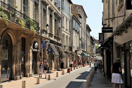 One of the main shopping streets, Avignon, Provence, France, Europe Foto de stock - Direito Controlado, Número: 841-05846358