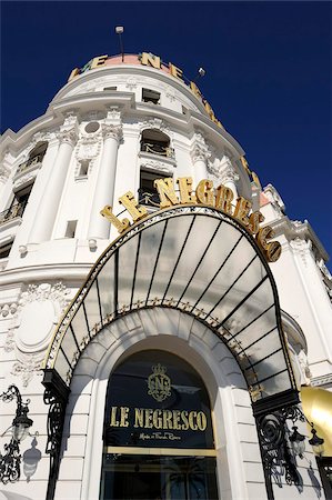 promenade des anglais - Detail, Hotel Le Negresco, Promenade des Anglais, Nice, Alpes Maritimes, Provence, Cote d'Azur, French Riviera, France, Europe Foto de stock - Direito Controlado, Número: 841-05846378