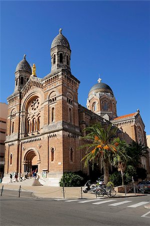 Eglise Notre Dame de la Victoire, St. Raphael, Var, Provence, Cote d'Azur, France, Europe Foto de stock - Con derechos protegidos, Código: 841-05846401