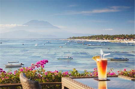 Bar overlooking Jungutbatu beach, Nusa Lembongan, Bali, Indonesia, Southeast Asia, Asia Foto de stock - Con derechos protegidos, Código: 841-05846466
