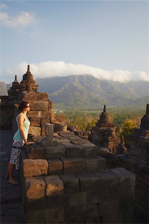 Femme à Borobudur, patrimoine mondial de l'UNESCO, Java, Indonésie, Asie du sud-est, Asie Photographie de stock - Rights-Managed, Code: 841-05846541