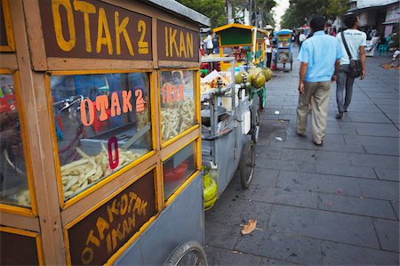 Food stalls in Taman Fatahillah, Kota, Jakarta, Java, Indonesia, Southeast Asia, Asia Foto de stock - Con derechos protegidos, Código: 841-05846570