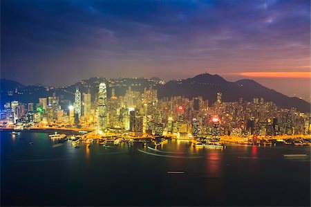 High view of the Hong Kong Island skyline and harbour at sunset, Hong Kong, China, Asia Foto de stock - Con derechos protegidos, Código: 841-05846859