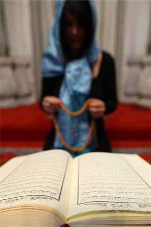 Woman praying in a mosque, Istanbul, Turkey, Europe Stock Photo - Rights-Managed, Code: 841-05846936