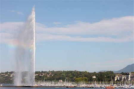 fountain - Jet d'Eau, the world's tallest fountain, on Lake Geneva (Lake Leman), Geneva, Switzerland, Europe Foto de stock - Con derechos protegidos, Código: 841-05846947