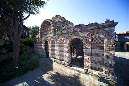 Ruins of the medieval Church of the Archangels St. Michael and St. Gabriel, Old Town, UNESCO World Heritage Site, Nessebar, Bulgaria, Europe Foto de stock - Con derechos protegidos, Código: 841-05847106