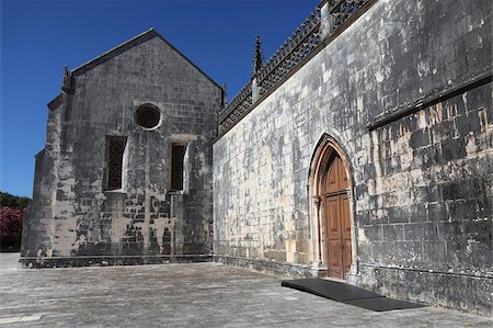 stonewall - Doorway and walls at Batalha Abbey (Mosteiro de Santa Maria da Vitoria), UNESCO World Heritage Site, Batalha, Estremadura, Portugal, Europe Stock Photo - Rights-Managed, Code: 841-05847191