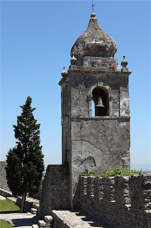 royal castle - Bell tower on the walls of the castle, formerly a royal residence, at Montemor-o-Velho, Beira Litoral, Portugal, Europe Foto de stock - Con derechos protegidos, Código: 841-05847200