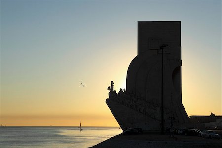 europe monuments - Sundown at the Monument to the Discoveries (Padrao dos Descobrimentos) by the River Tagus (Rio Tejo) in Belem, Lisbon, Portugal, Europe Stock Photo - Rights-Managed, Code: 841-05847224