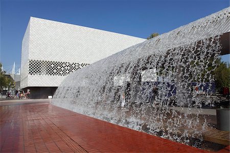Wall of water and entrance to the Oceanarium (Oceanario de Lisboa), Park of Nations (Parque das Nacoes), in Lisbon, Portugal, Europe Stock Photo - Rights-Managed, Code: 841-05847258