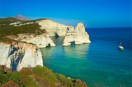 Kleftiko bay, falaises blanches de Kleftiko, Milos, Iles Cyclades, îles grecques, mer Égée, Grèce, Europe Photographie de stock - Rights-Managed, Code: 841-05847490