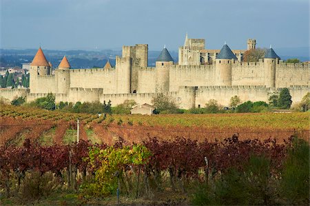 Medieval city of Carcassonne, UNESCO World Heritage Site, Aude, Languedoc-Roussillon, France, Europe Foto de stock - Con derechos protegidos, Código: 841-05847581