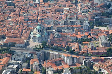 View of the town of Como from Brunate, Lake Como, Lombardy, Italy, Europe Foto de stock - Con derechos protegidos, Código: 841-05847807