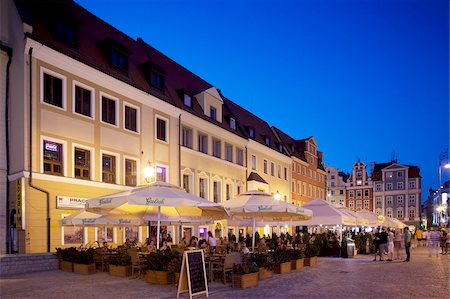 Restaurants, Market Square (Rynek), Old Town, Wroclaw, Silesia, Poland, Europe Stock Photo - Rights-Managed, Code: 841-05847979