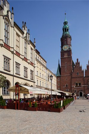 simsearch:841-05848422,k - Market Square and Town Hall, Old Town, Wroclaw, Silesia, Poland, Europe Stock Photo - Rights-Managed, Code: 841-05848053