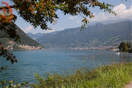 simsearch:841-05848061,k - Lakeside near Sulzano, Lake Iseo, Lombardy, Italian Lakes, Italy, Europe Stock Photo - Rights-Managed, Code: 841-05848083