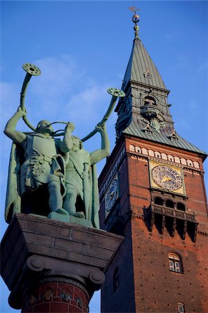 simsearch:841-05848666,k - Rathaus Clocktower und Statue, Kopenhagen, Dänemark, Skandinavien, Europa Stockbilder - Lizenzpflichtiges, Bildnummer: 841-05848106