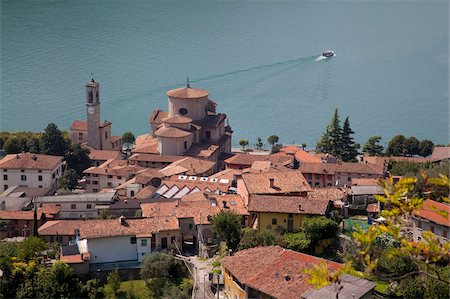 simsearch:841-07457358,k - View of Sale Marasino and Lake Iseo, Lombardy, Italian Lakes, Italy, Europe Foto de stock - Con derechos protegidos, Código: 841-05848172