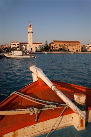 simsearch:841-06033601,k - L'église d'Agios Dionyssios et port, ville de Zakynthos, Zante, Ionienne îles, îles grecques, Grèce, Europe Photographie de stock - Rights-Managed, Code: 841-05848281