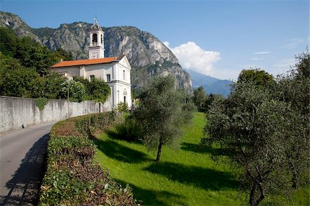 Kirche und Berge, Cadenabbia, Comer See, Lombardei, Italien, Europa Stockbilder - Lizenzpflichtiges, Bildnummer: 841-05848361