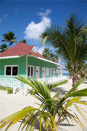 Beach hut, Bavaro Beach, Punta Cana, Dominican Republic, West Indies, Caribbean, Central America Foto de stock - Con derechos protegidos, Código: 841-05848387